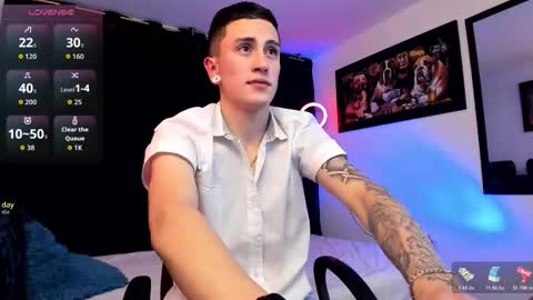 Snapshot of sebas_maverick chatting on November 8, 2:01 am Sebastian online show from November 8, 2:01 am