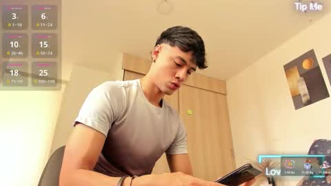 Snapshot of sebastian_dash chatting on November 30, 6:56 pm SEBAS online show from November 30, 6:56 pm