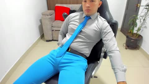 juan  sebastian online show from January 24, 12:10 pm