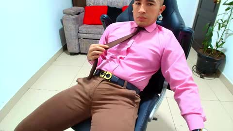 juan  sebastian online show from February 7, 6:24 pm