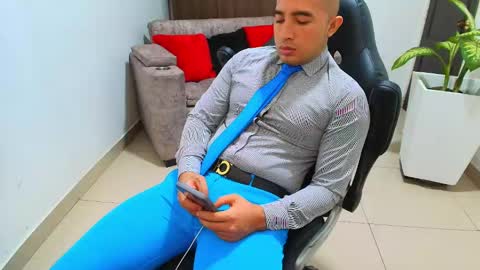 juan  sebastian online show from March 5, 3:18 pm