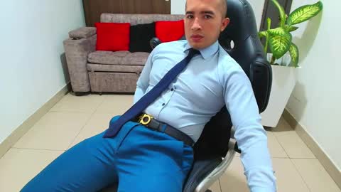 juan  sebastian online show from March 8, 6:58 pm