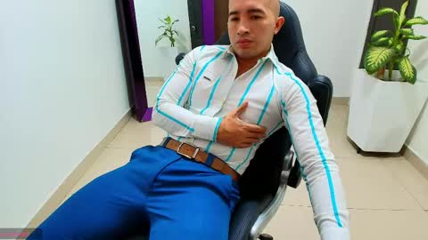 juan  sebastian online show from May 26, 12:56 pm