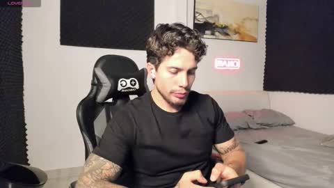 Lucian Sinclair online show from January 8, 2:47 am