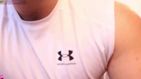 Instagram jeanpaulfit  online show from November 27, 11:51 pm