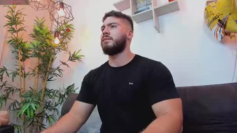 Instagram jeanpaulfit  online show from April 12, 11:32 pm