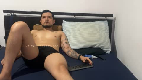 Snapshot of sebaz044 chatting on November 20, 4:34 am sebaz044 online show from November 20, 4:34 am