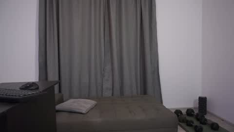 Snapshot of sebhastian2222 chatting on January 26, 8:03 am Lucian online show from January 26, 8:03 am