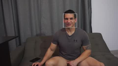 Snapshot of sebhastian2222 chatting on February 13, 7:21 pm Lucian online show from February 13, 7:21 pm