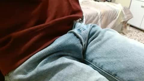 Snapshot of sebseb71 chatting on December 1, 7:41 pm sebseb71 online show from December 1, 7:41 pm