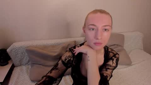 Amanda and  pair in a real life we love each other but can play with you online show from October 19, 9:21 am