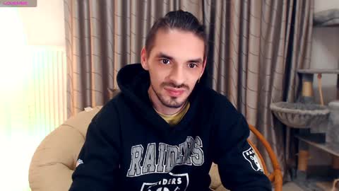 Snapshot of secret_sir chatting on December 20, 2:08 am Dean Carter online show from December 20, 2:08 am
