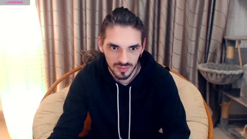 Snapshot of secret_sir chatting on December 30, 1:37 am Dean Carter online show from December 30, 1:37 am