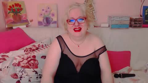 Snapshot of secretloverbbw chatting on September 18, 7:49 pm Alice online show from September 18, 7:49 pm