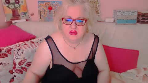 Snapshot of secretloverbbw chatting on October 10, 7:13 pm Alice online show from October 10, 7:13 pm