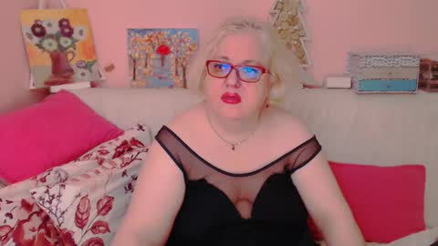 Snapshot of secretloverbbw chatting on October 16, 7:59 pm Alice online show from October 16, 7:59 pm