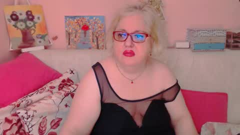 Snapshot of secretloverbbw chatting on October 17, 7:16 pm Alice online show from October 17, 7:16 pm