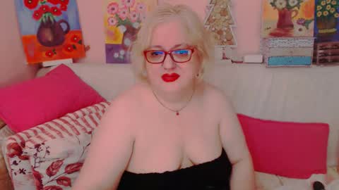 Snapshot of secretloverbbw chatting on November 22, 2:05 pm Alice online show from November 22, 2:05 pm