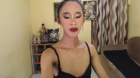 ashly online show from March 12, 12:22 pm