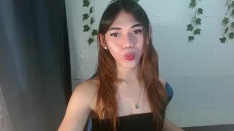 Snapshot of seductive_nessie chatting on October 17, 12:41 pm seductive_nessie online show from October 17, 12:41 pm