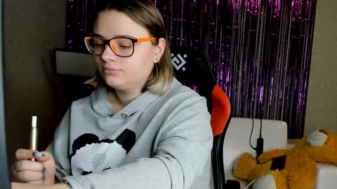 Snapshot of seductive_she_wolf chatting on March 11, 6:19 pm seductive_she_wolf online show from March 11, 6:19 pm