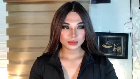 Deluxe online show from March 2, 7:32 am