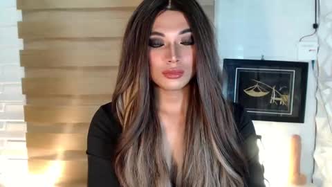 Deluxe online show from March 8, 9:17 am