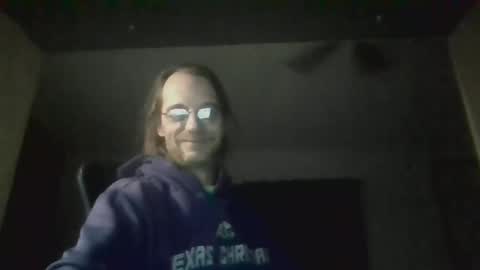 Snapshot of seeaaronscock chatting on January 14, 9:35 am Aaron Guitar online show from January 14, 9:35 am