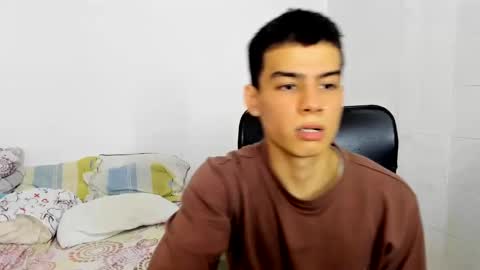 Snapshot of seigfried0 chatting on February 19, 7:05 pm Seigfried online show from February 19, 7:05 pm