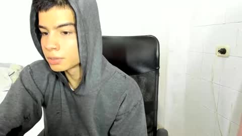 Snapshot of seigfried0 chatting on March 2, 7:12 pm Seigfried online show from March 2, 7:12 pm