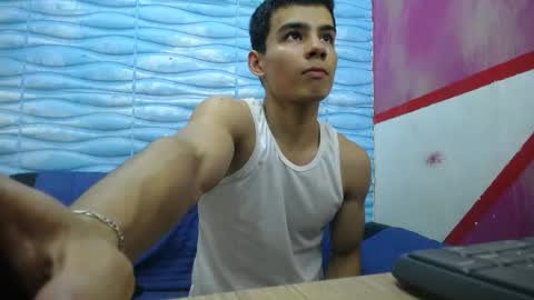 Snapshot of seigfried0 chatting on March 3, 7:28 pm Seigfried online show from March 3, 7:28 pm