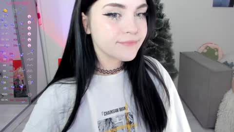 Snapshot of selena___cute chatting on December 23, 5:17 am Selena  online show from December 23, 5:17 am