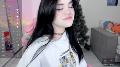 Snapshot of selena___cute chatting on December 30, 5:26 am Selena  online show from December 30, 5:26 am