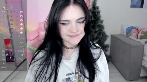 Snapshot of selena___cute chatting on December 30, 8:32 am Selena  online show from December 30, 8:32 am