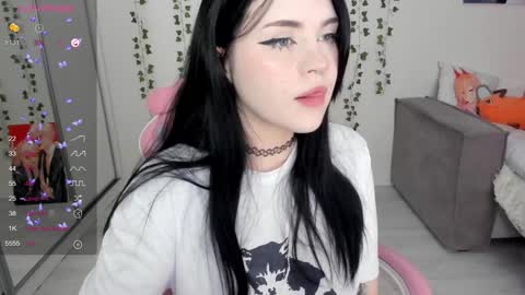 Snapshot of selena___cute chatting on January 28, 5:11 am Selena  online show from January 28, 5:11 am