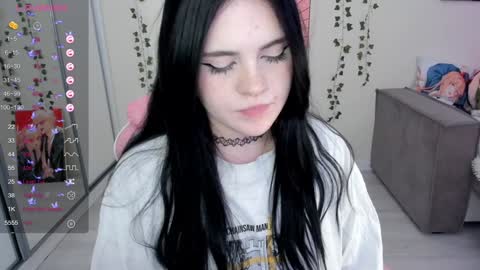 Snapshot of selena___cute chatting on February 3, 8:13 am Selena  online show from February 3, 8:13 am