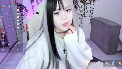 Snapshot of selena___cute chatting on November 9, 4:44 am Selena online show from November 9, 4:44 am