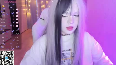 Selena  online show from February 10, 5:44 am