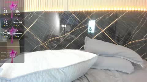 Snapshot of selena_diaz_ chatting on February 20, 6:26 am Selena online show from February 20, 6:26 am