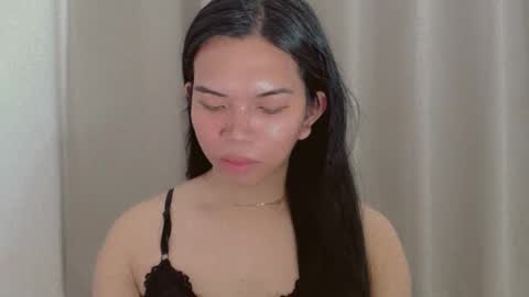 Snapshot of selena_fuckdoll chatting on December 21, 3:14 am Selena online show from December 21, 3:14 am