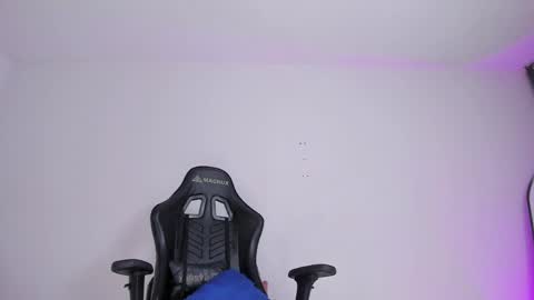 selena roberts online show from April 7, 1:17 am