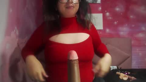 Selena Priscilla Blair Montenegro online show from February 4, 11:16 am