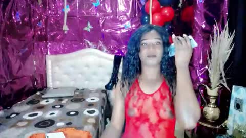 selenagill_ online show from January 17, 10:24 pm