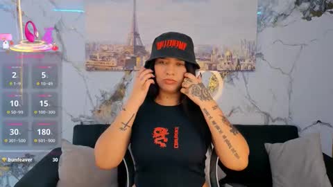 Selena online show from March 5, 3:30 pm