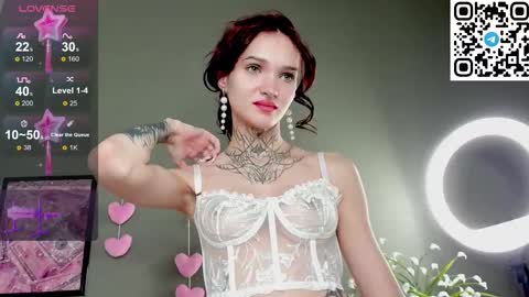 Selena online show from October 11, 2:11 am