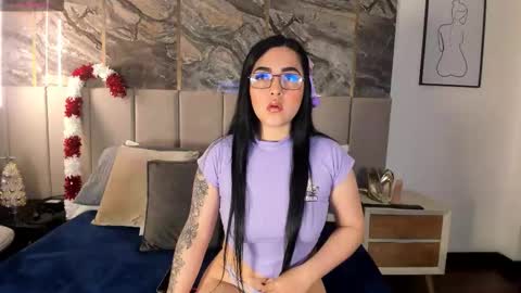 Snapshot of selene_shay chatting on November 28, 12:19 pm Selene online show from November 28, 12:19 pm