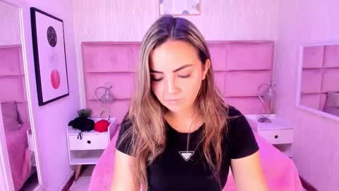 Selene  online show from March 4, 7:53 pm