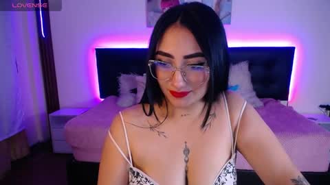 Selene online show from May 27, 9:45 pm