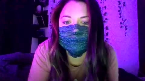 Snapshot of selfcaregirl chatting on December 20, 10:22 am Lauren online show from December 20, 10:22 am