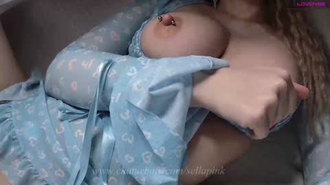 My name is Sella and im Bisexual online show from February 5, 4:58 pm